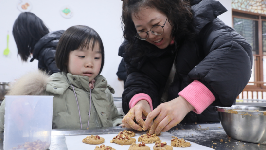 尋紅色根脈，鑄奮斗力量--遂寧四中黨總支開展紅色教育主題黨日活動(1)144.png